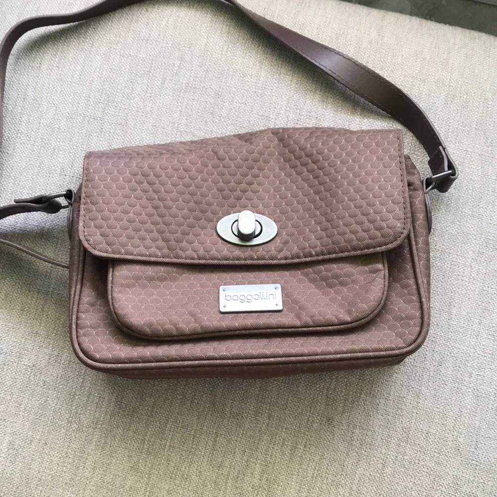Baggallini purse